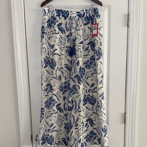 Vince Camuto Blue and White Floral Pants